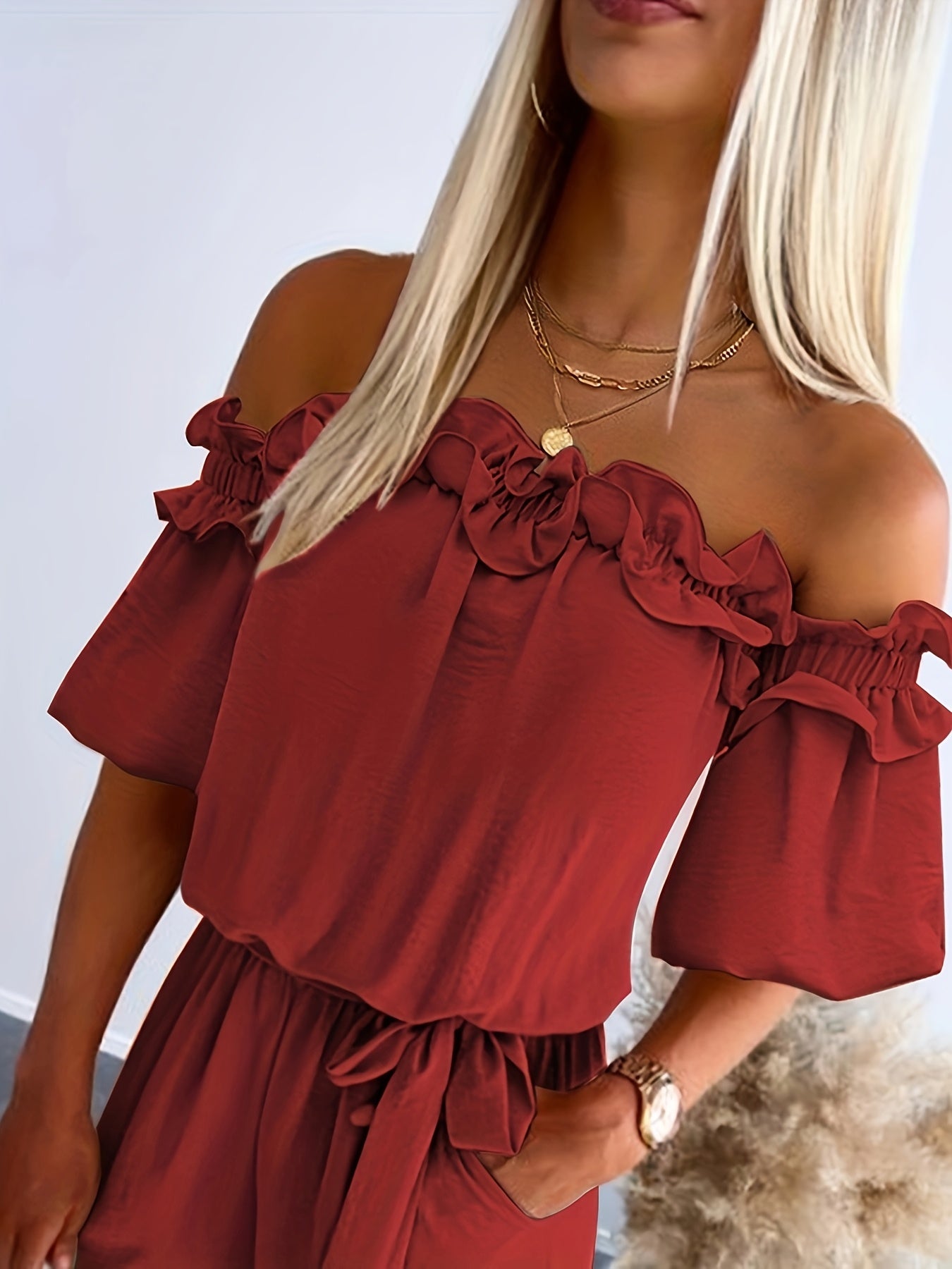 Stijlvolle Elegante Jumpsuit met Blote Schouders en Ruches Zoom - Beige, Rechte Pijpen Ontwerp, Machinewasbaar, Zomerse Damesmode