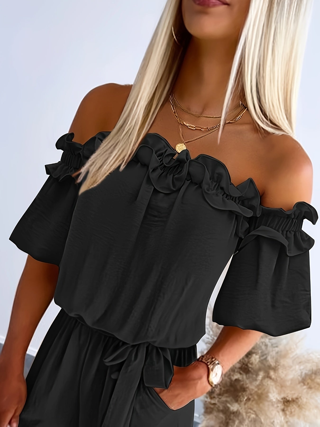 Stijlvolle Elegante Jumpsuit met Blote Schouders en Ruches Zoom - Beige, Rechte Pijpen Ontwerp, Machinewasbaar, Zomerse Damesmode